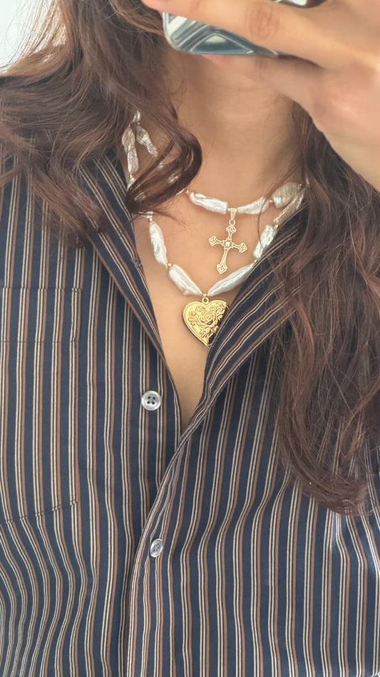 Mother of Pearl Layer Bomb Necklace
