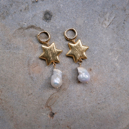 Stellar Pearl Drop Earrings