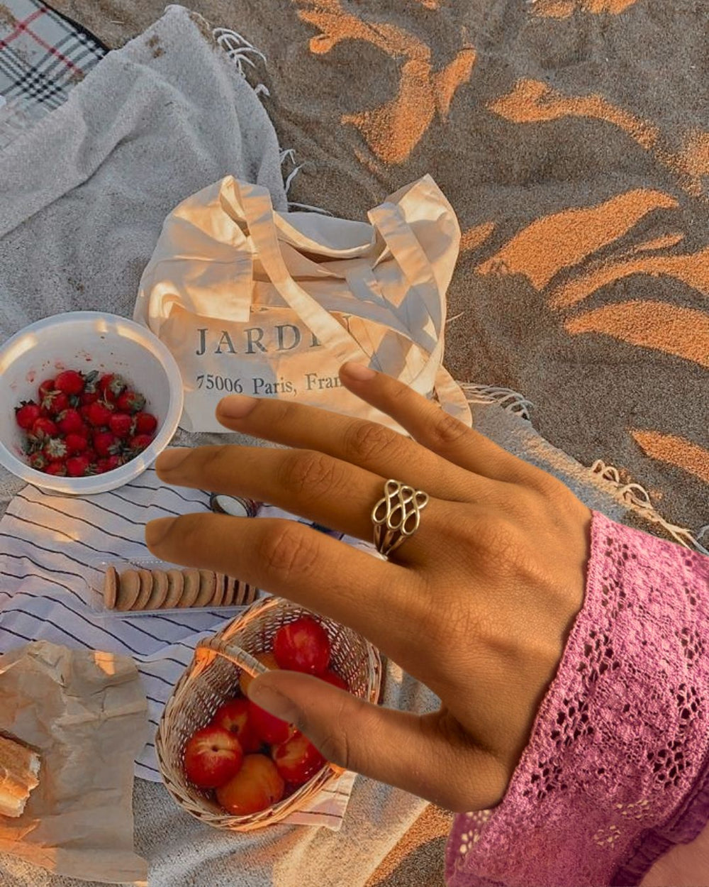 Lattice Loop Ring