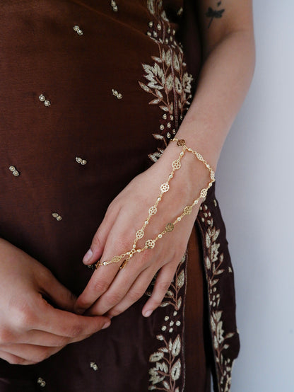 Meera Hand Chain