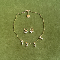 Yuri Necklace