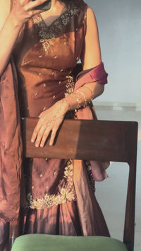 Lata Hand Chain